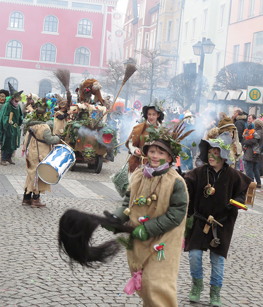 Bewegung fasching